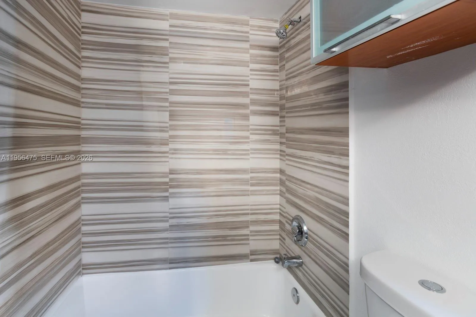 1351 Ne 191 St E 106, Miami, Florida 33179, Miami, Florida 33179, 1 Bedroom Bedrooms, ,1 BathroomBathrooms,Residential Lease,For Rent,1351 Ne 191 St E 106, Miami, Florida 33179,A11956475