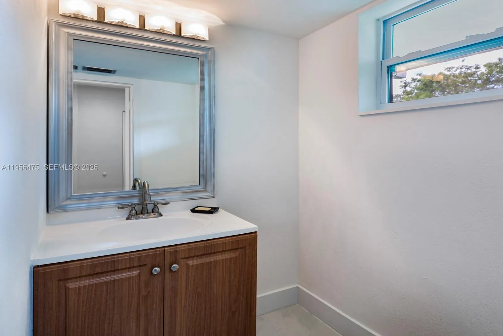 1351 Ne 191 St E 106, Miami, Florida 33179, Miami, Florida 33179, 1 Bedroom Bedrooms, ,1 BathroomBathrooms,Residential Lease,For Rent,1351 Ne 191 St E 106, Miami, Florida 33179,A11956475