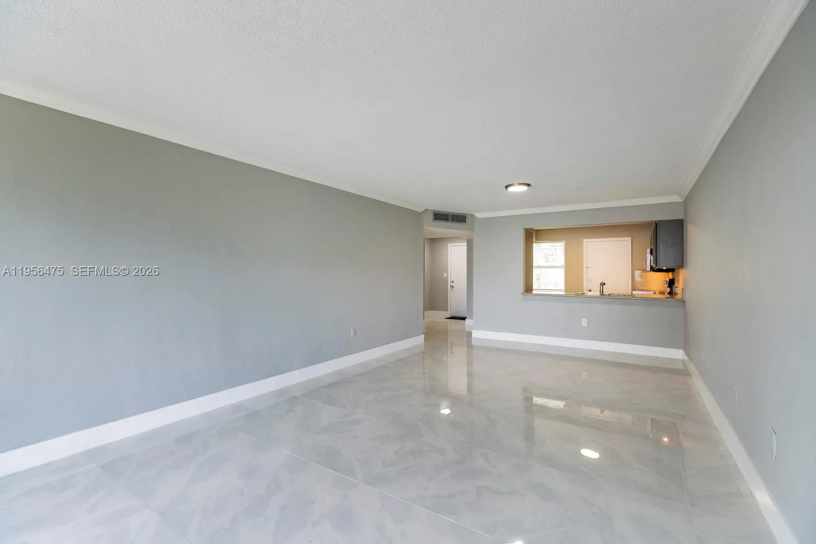 1351 Ne 191 St E 106, Miami, Florida 33179, Miami, Florida 33179, 1 Bedroom Bedrooms, ,1 BathroomBathrooms,Residential Lease,For Rent,1351 Ne 191 St E 106, Miami, Florida 33179,A11956475