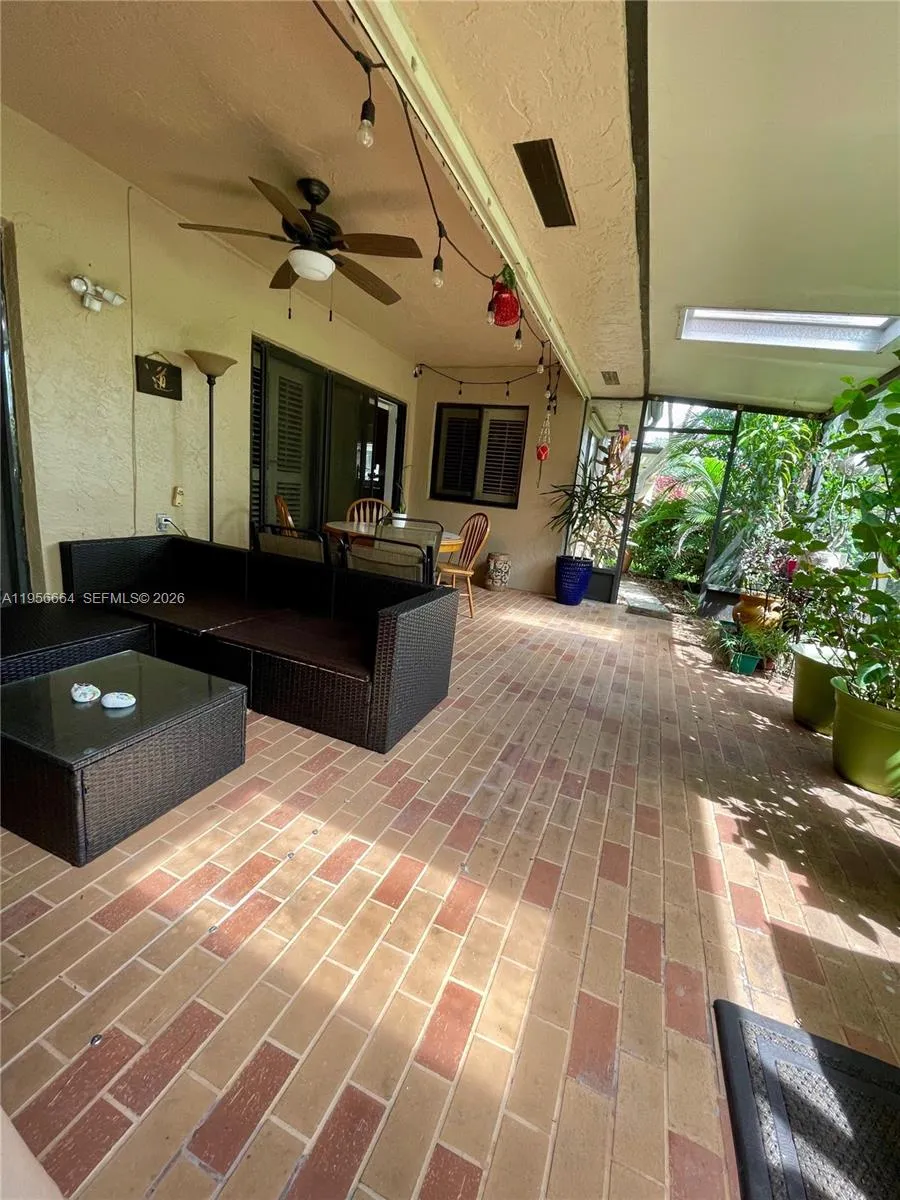 9360 S Chelsea Dr S, Plantation, Florida 33324, Plantation, Florida 33324, 3 Bedrooms Bedrooms, ,2 BathroomsBathrooms,Residential,For Sale,9360 S Chelsea Dr S, Plantation, Florida 33324,A11956664