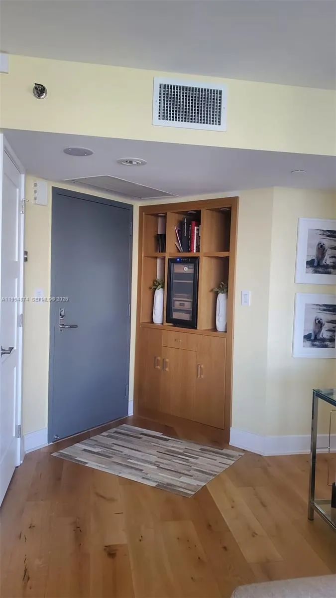 Aventura, Florida 33180, 2 Bedrooms Bedrooms, ,2 BathroomsBathrooms,Residential,For Sale,A11954874