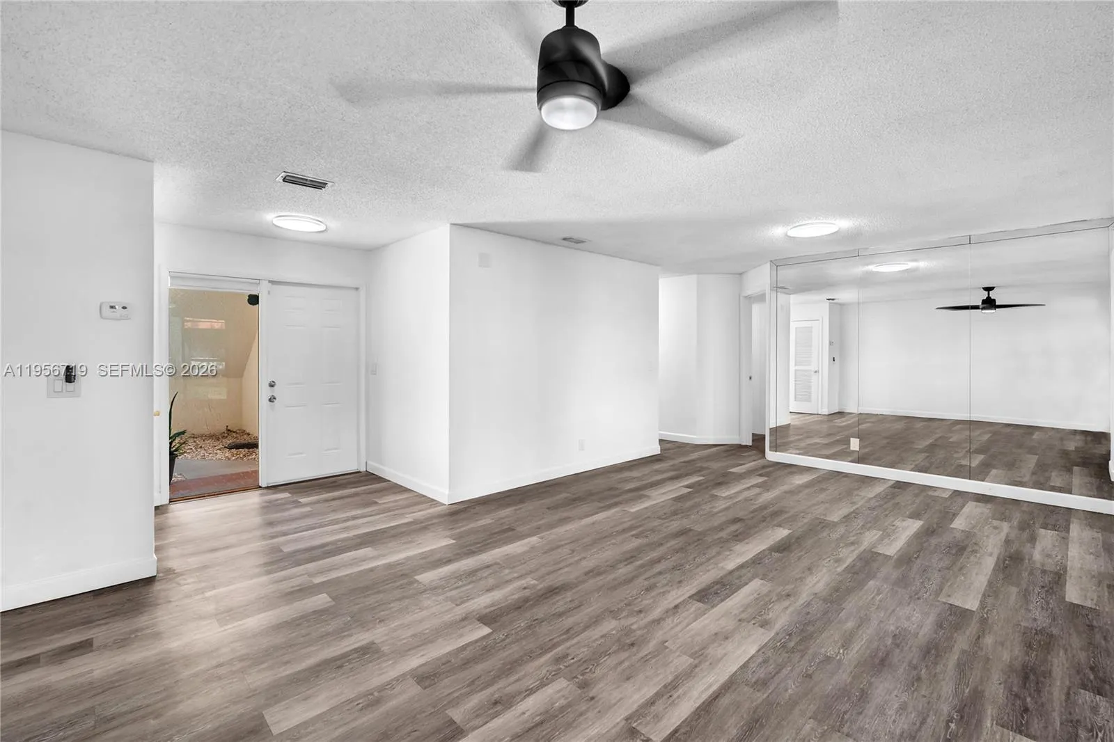 3405 Emerald Oaks Dr 207, Hollywood, Florida 33021, Hollywood, Florida 33021, 2 Bedrooms Bedrooms, ,2 BathroomsBathrooms,Residential,For Sale,3405 Emerald Oaks Dr 207, Hollywood, Florida 33021,A11956719