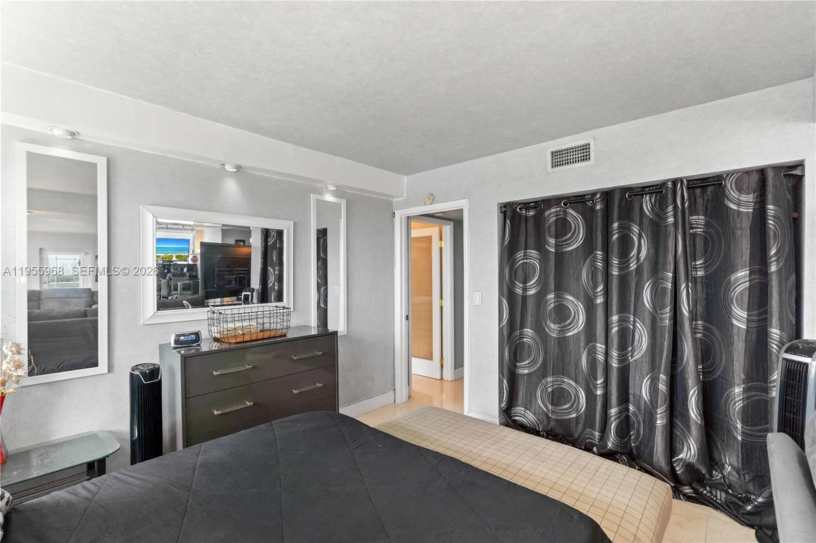 Miami, Florida 33179, Miami, Florida 33179, 2 Bedrooms Bedrooms, ,2 BathroomsBathrooms,Residential,For Sale, Miami, Florida 33179,A11955968