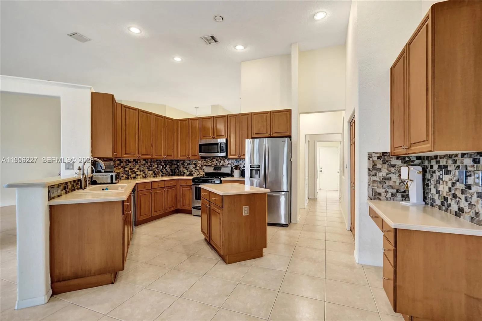 2024 Nw 139th Ter, Pembroke Pines, Florida 33028, Pembroke Pines, Florida 33028, 4 Bedrooms Bedrooms, ,3 BathroomsBathrooms,Residential,For Sale,2024 Nw 139th Ter, Pembroke Pines, Florida 33028,A11956227