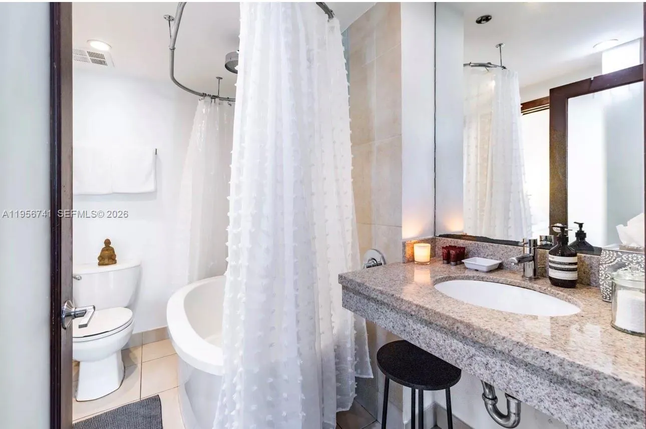 1036 Ocean Dr B201, Miami Beach, Florida 33139, Miami Beach, Florida 33139, 2 Bedrooms Bedrooms, ,2 BathroomsBathrooms,Residential,For Sale,1036 Ocean Dr B201, Miami Beach, Florida 33139,A11956741