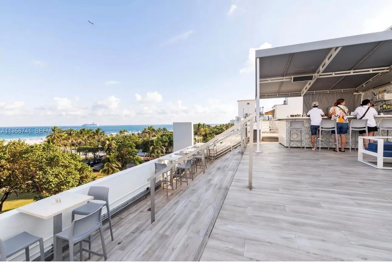 1036 Ocean Dr B201, Miami Beach, Florida 33139, Miami Beach, Florida 33139, 2 Bedrooms Bedrooms, ,2 BathroomsBathrooms,Residential,For Sale,1036 Ocean Dr B201, Miami Beach, Florida 33139,A11956741