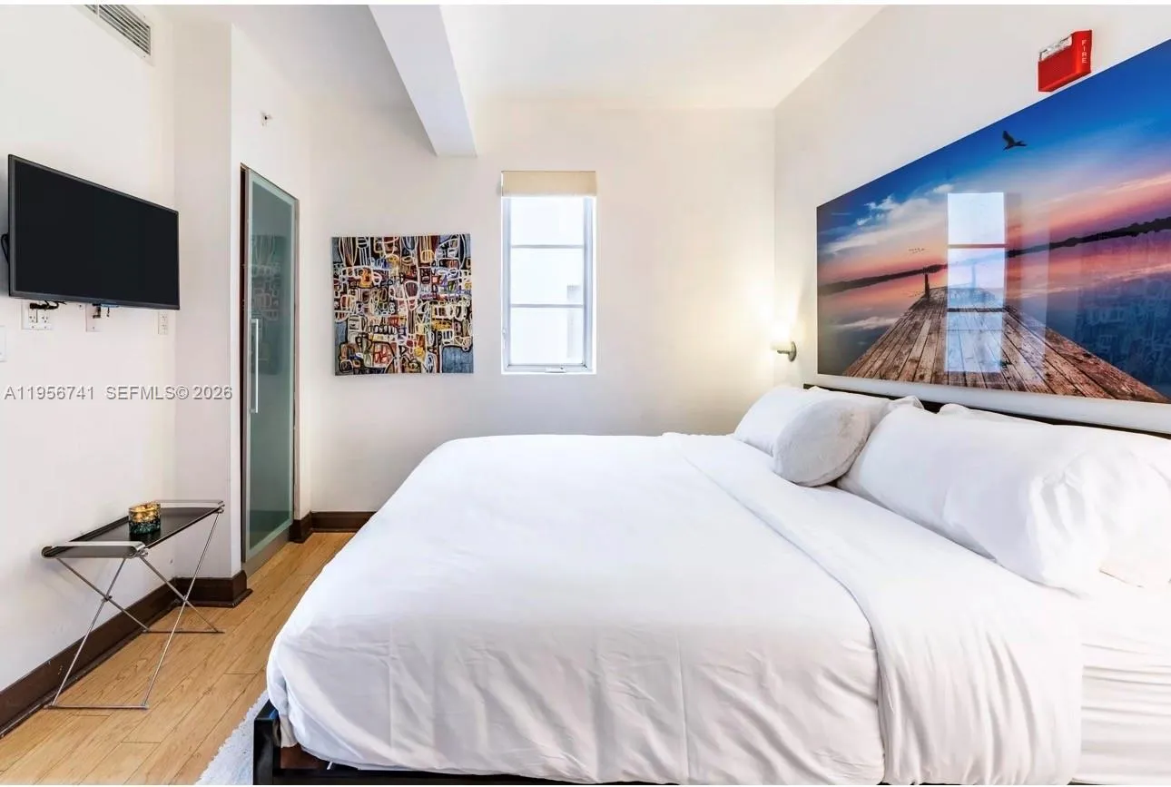 1036 Ocean Dr B201, Miami Beach, Florida 33139, Miami Beach, Florida 33139, 2 Bedrooms Bedrooms, ,2 BathroomsBathrooms,Residential,For Sale,1036 Ocean Dr B201, Miami Beach, Florida 33139,A11956741