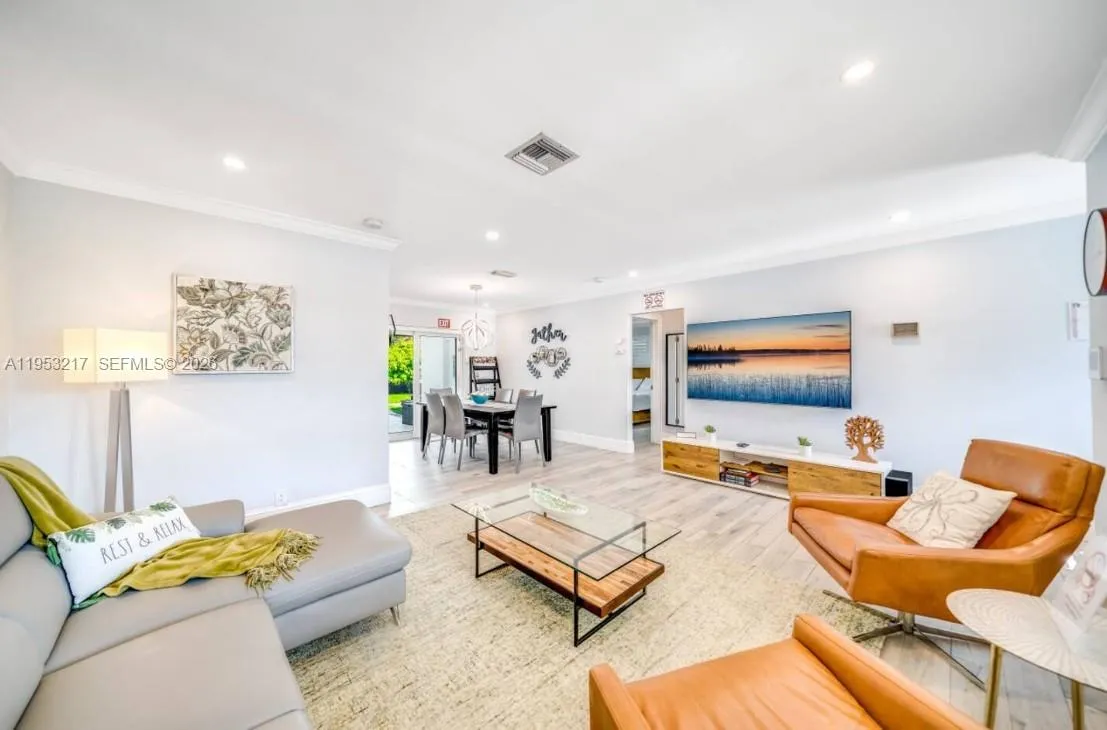 5117 Cleveland St, Hollywood, Florida 33021, Hollywood, Florida 33021, 3 Bedrooms Bedrooms, ,2 BathroomsBathrooms,Residential,For Sale,5117 Cleveland St, Hollywood, Florida 33021,A11953217