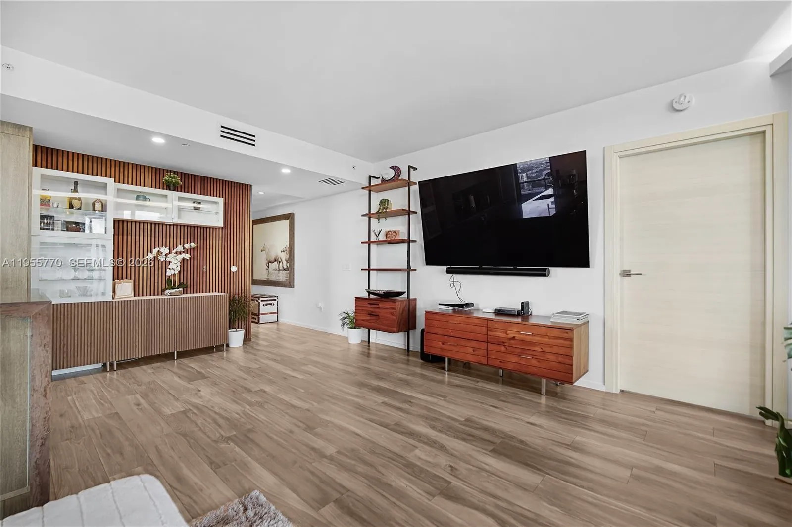 801 S Miami Ave 3601, Miami, Florida 33130, Miami, Florida 33130, 3 Bedrooms Bedrooms, ,4 BathroomsBathrooms,Residential Lease,For Rent,801 S Miami Ave 3601, Miami, Florida 33130,A11955770