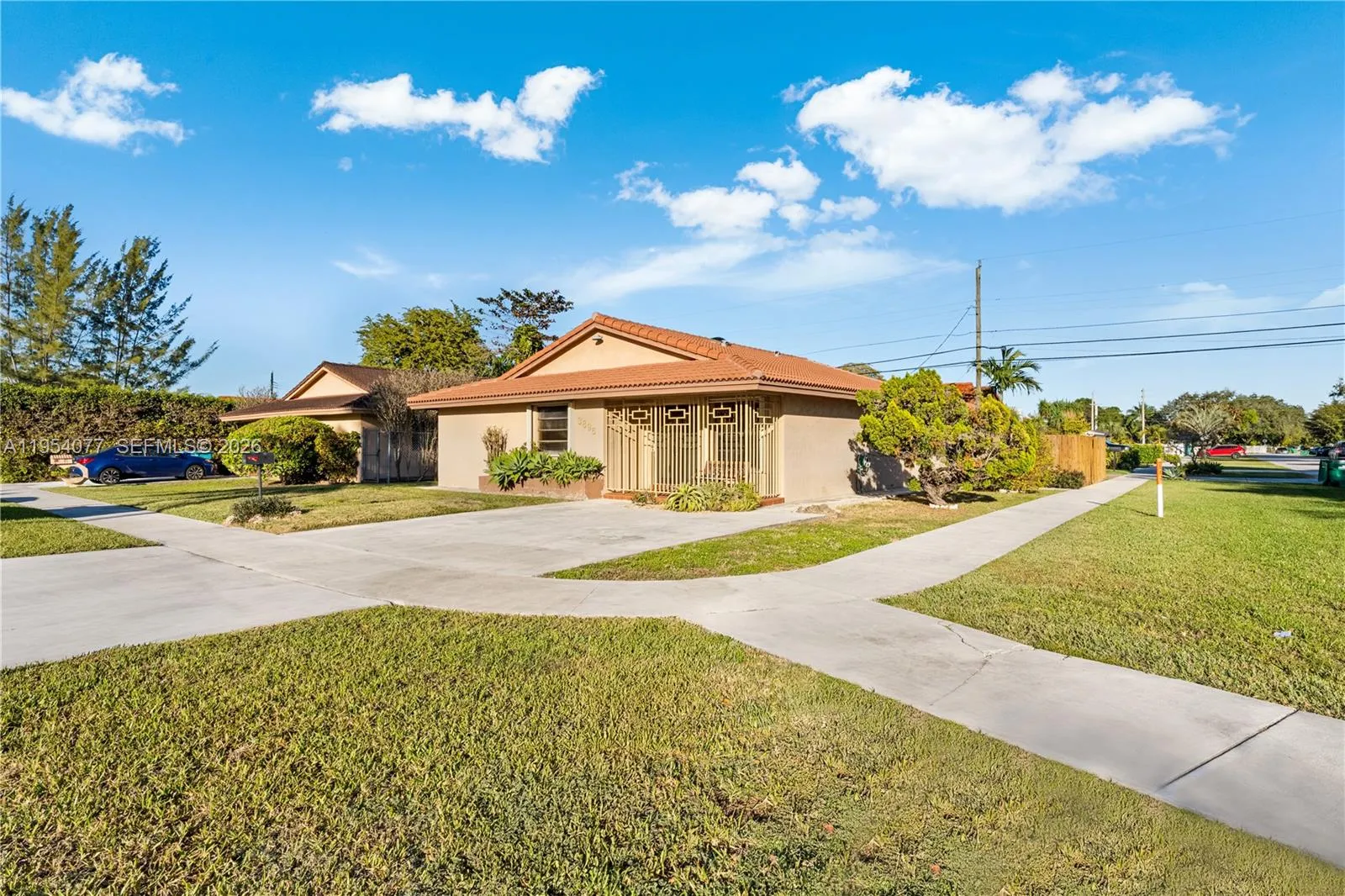 3895 Sw 68th Ave, Miami, Florida 33155, Miami, Florida 33155, 3 Bedrooms Bedrooms, ,2 BathroomsBathrooms,Residential,For Sale,3895 Sw 68th Ave, Miami, Florida 33155,A11954077
