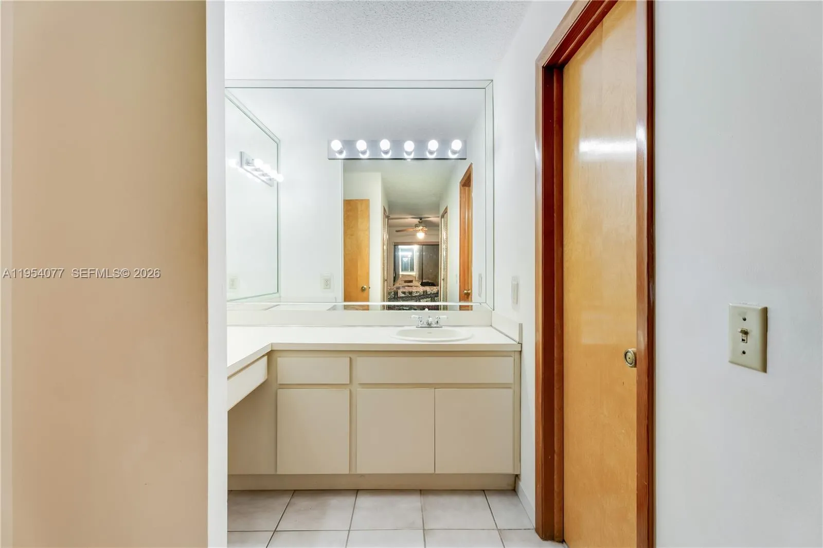 3895 Sw 68th Ave, Miami, Florida 33155, Miami, Florida 33155, 3 Bedrooms Bedrooms, ,2 BathroomsBathrooms,Residential,For Sale,3895 Sw 68th Ave, Miami, Florida 33155,A11954077