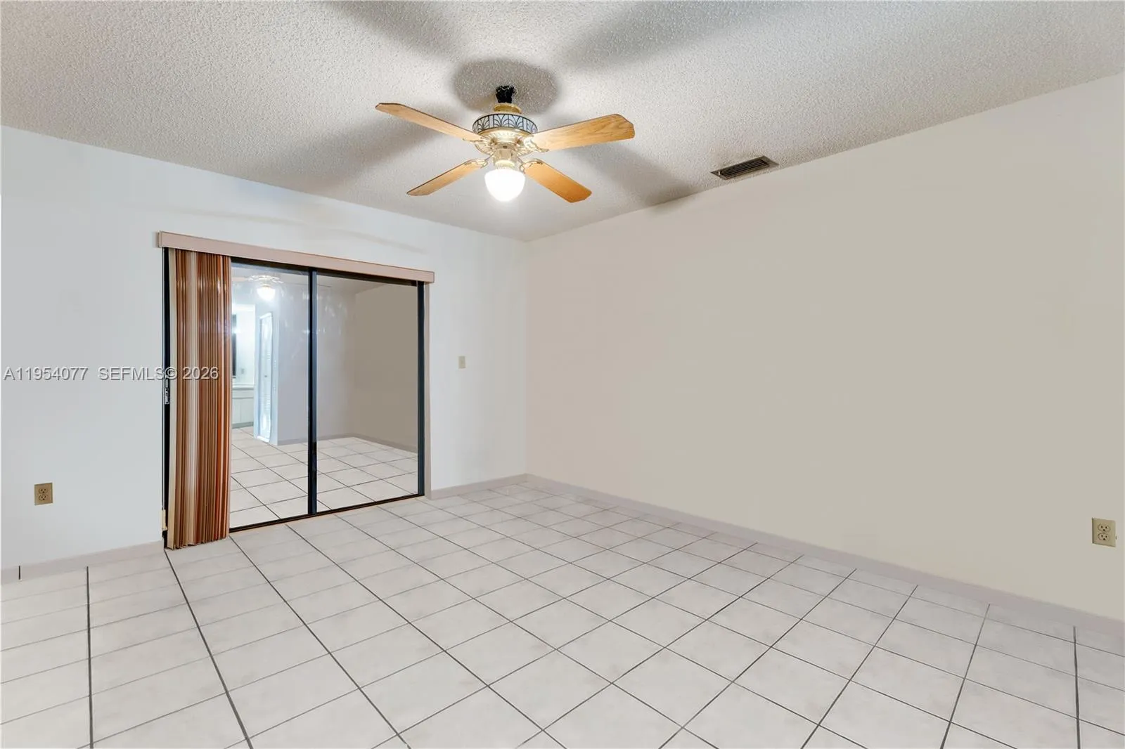 3895 Sw 68th Ave, Miami, Florida 33155, Miami, Florida 33155, 3 Bedrooms Bedrooms, ,2 BathroomsBathrooms,Residential,For Sale,3895 Sw 68th Ave, Miami, Florida 33155,A11954077