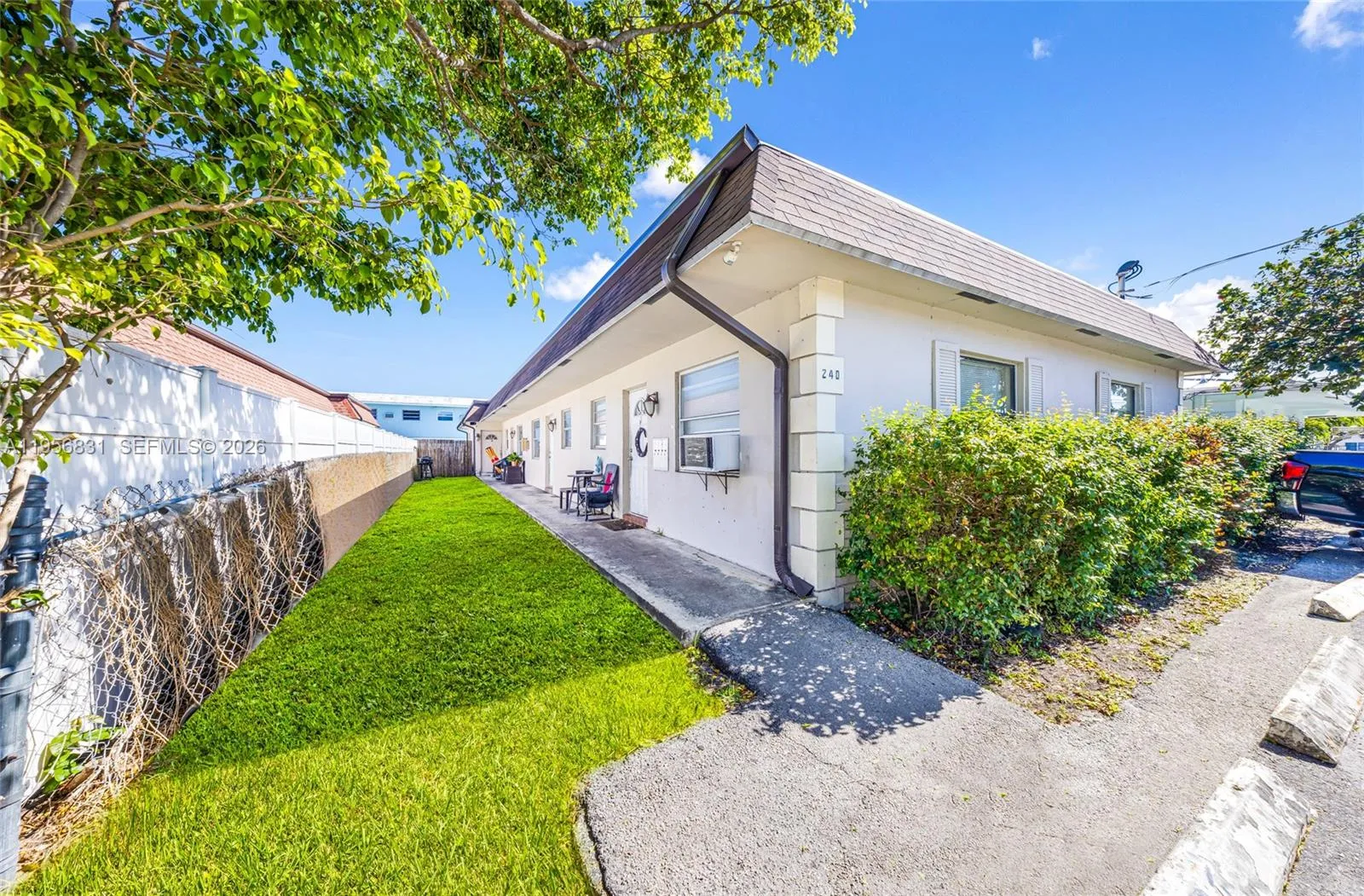 240 Se 9th Ave, Pompano Beach, Florida 33060, Pompano Beach, Florida 33060, ,Residential Income,For Sale,240 Se 9th Ave, Pompano Beach, Florida 33060,A11956831