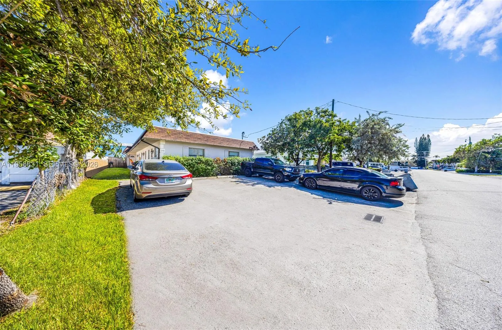 240 Se 9th Ave, Pompano Beach, Florida 33060, Pompano Beach, Florida 33060, ,Residential Income,For Sale,240 Se 9th Ave, Pompano Beach, Florida 33060,A11956831