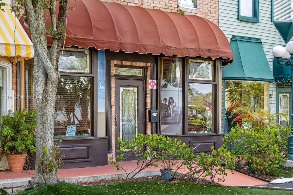4066 W Broward Blvd, Plantation, Florida 33317, Plantation, Florida 33317, ,Commercial Lease,For Rent,4066 W Broward Blvd, Plantation, Florida 33317,A11954956