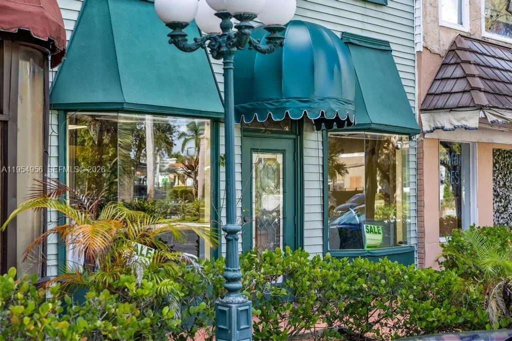 4066 W Broward Blvd, Plantation, Florida 33317, Plantation, Florida 33317, ,Commercial Lease,For Rent,4066 W Broward Blvd, Plantation, Florida 33317,A11954956