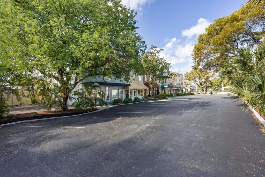 4066 W Broward Blvd, Plantation, Florida 33317, Plantation, Florida 33317, ,Commercial Lease,For Rent,4066 W Broward Blvd, Plantation, Florida 33317,A11954956