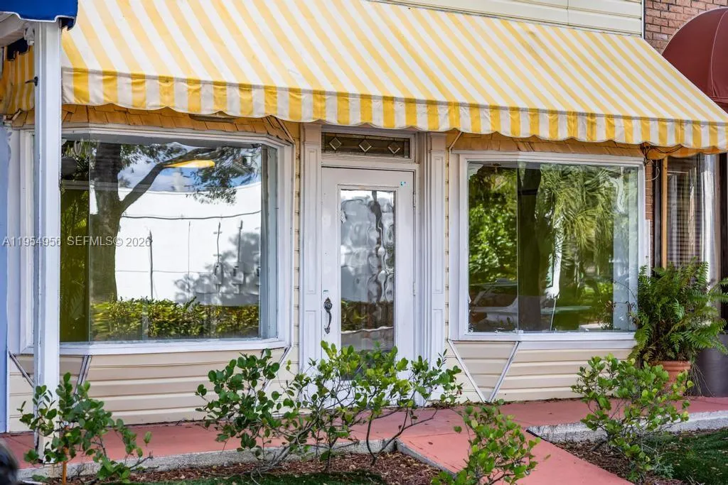 4066 W Broward Blvd, Plantation, Florida 33317, Plantation, Florida 33317, ,Commercial Lease,For Rent,4066 W Broward Blvd, Plantation, Florida 33317,A11954956