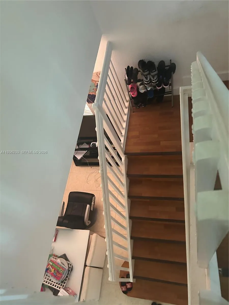 948 Nw Phoenix Way, Weston, Florida 33327, Weston, Florida 33327, 4 Bedrooms Bedrooms, ,2 BathroomsBathrooms,Residential,For Sale,948 Nw Phoenix Way, Weston, Florida 33327,A11936233