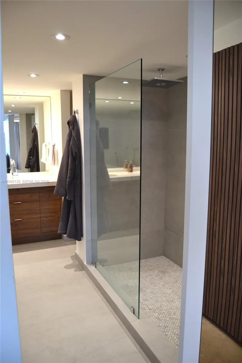 11113 Biscayne Blvd 351, Miami, Florida 33181, Miami, Florida 33181, 2 Bedrooms Bedrooms, ,2 BathroomsBathrooms,Residential,For Sale,11113 Biscayne Blvd 351, Miami, Florida 33181,A11956135