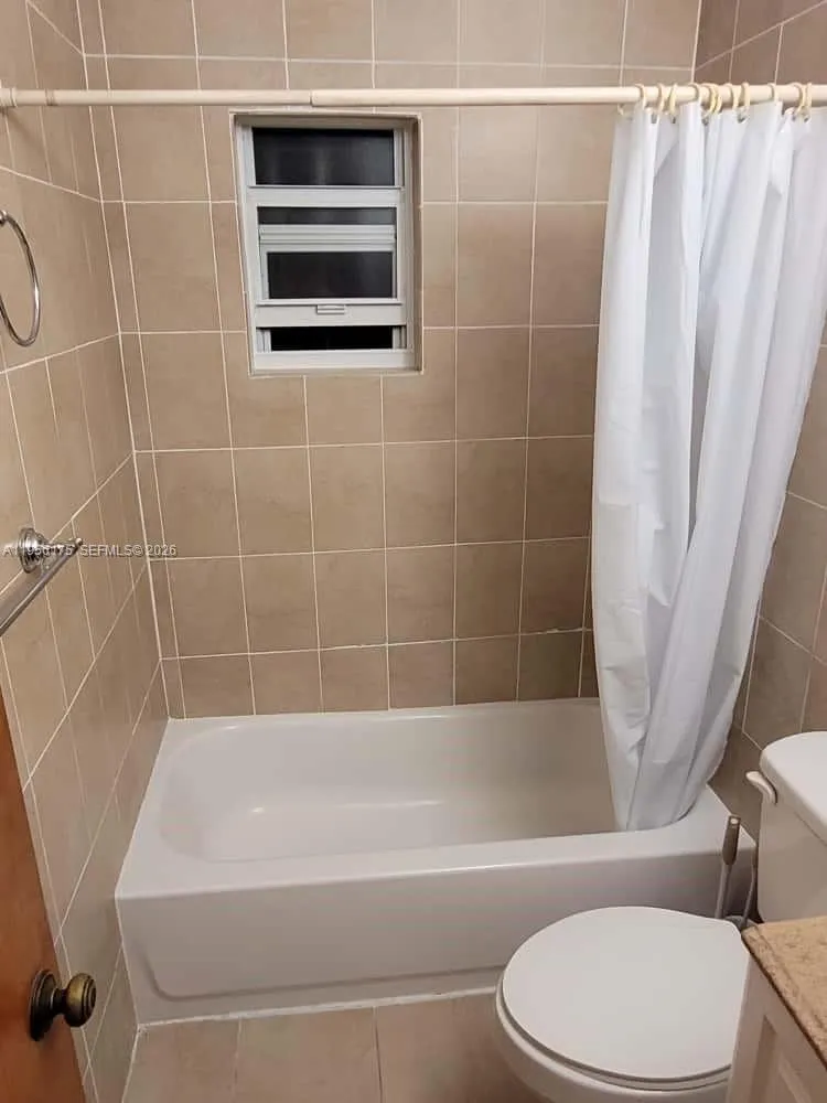 2828 Sw 3rd St Front, Miami, Florida 33135, Miami, Florida 33135, 2 Bedrooms Bedrooms, ,1 BathroomBathrooms,Residential Lease,For Rent,2828 Sw 3rd St Front, Miami, Florida 33135,A11956175