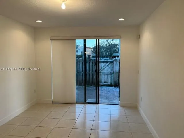 9952 Nw 10th St 9952, Miami, Florida 33172, Miami, Florida 33172, 4 Bedrooms Bedrooms, ,4 BathroomsBathrooms,Residential Lease,For Rent,9952 Nw 10th St 9952, Miami, Florida 33172,A11956914