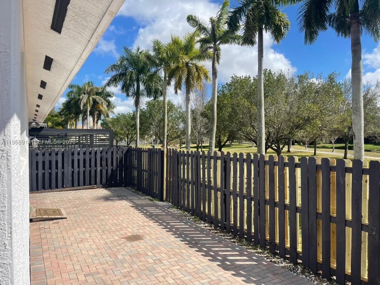 9952 Nw 10th St 9952, Miami, Florida 33172, Miami, Florida 33172, 4 Bedrooms Bedrooms, ,4 BathroomsBathrooms,Residential Lease,For Rent,9952 Nw 10th St 9952, Miami, Florida 33172,A11956914
