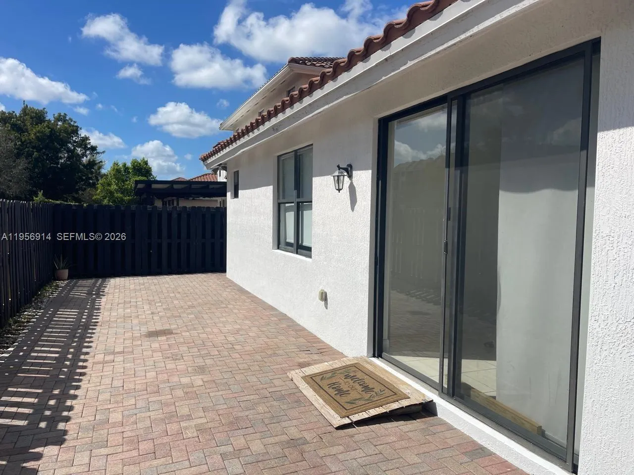 9952 Nw 10th St 9952, Miami, Florida 33172, Miami, Florida 33172, 4 Bedrooms Bedrooms, ,4 BathroomsBathrooms,Residential Lease,For Rent,9952 Nw 10th St 9952, Miami, Florida 33172,A11956914