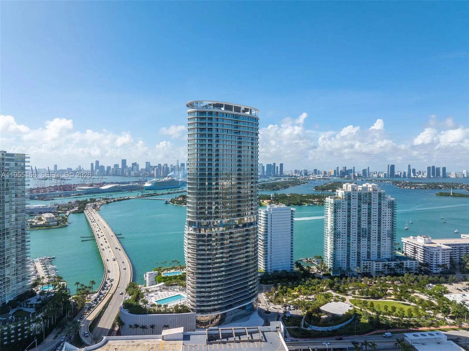 500 Alton Rd 908, Miami Beach, Florida 33139, Miami Beach, Florida 33139, 1 Bedroom Bedrooms, ,1 BathroomBathrooms,Residential Lease,For Rent,500 Alton Rd 908, Miami Beach, Florida 33139,A11955166