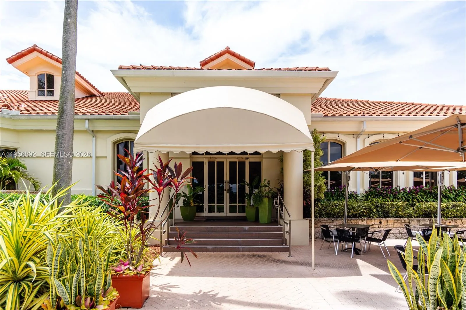 10564 Nw 57th St, Doral, Florida 33178, Doral, Florida 33178, 4 Bedrooms Bedrooms, ,2 BathroomsBathrooms,Residential,For Sale,10564 Nw 57th St, Doral, Florida 33178,A11956892