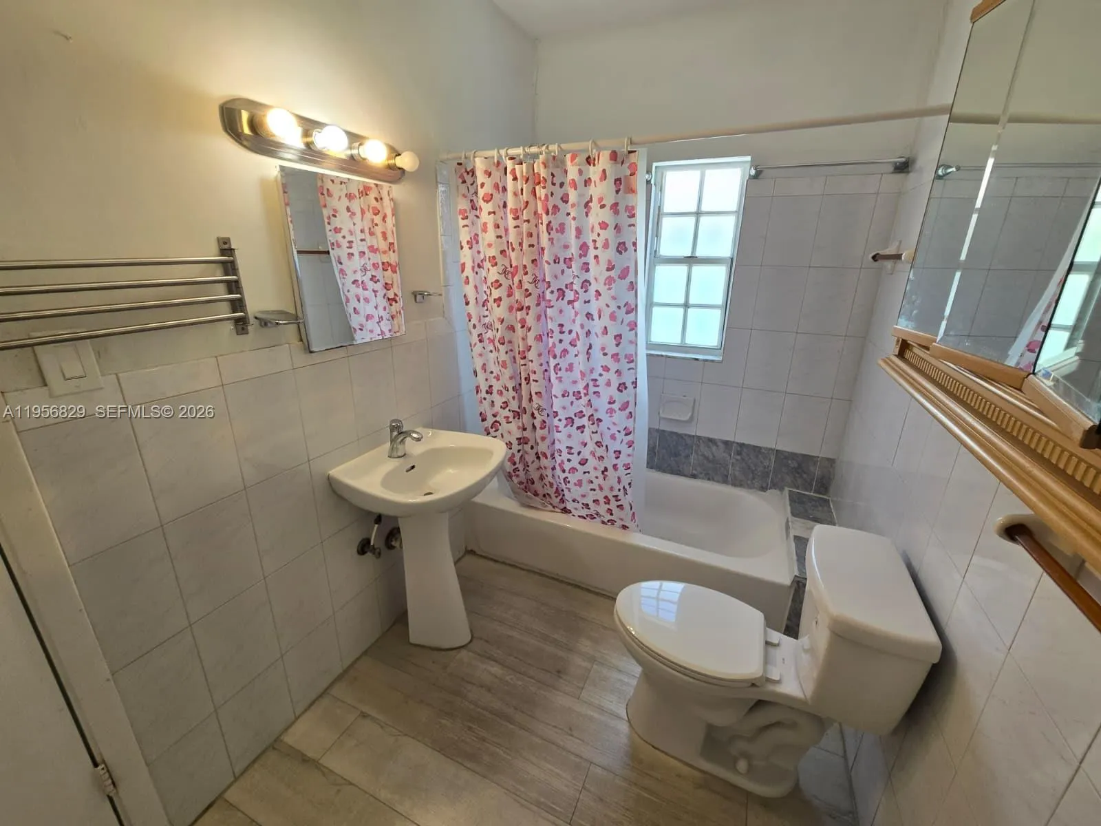 3083 Sw 17th St, Miami, Florida 33145, Miami, Florida 33145, 3 Bedrooms Bedrooms, ,3 BathroomsBathrooms,Residential Lease,For Rent,3083 Sw 17th St, Miami, Florida 33145,A11956829
