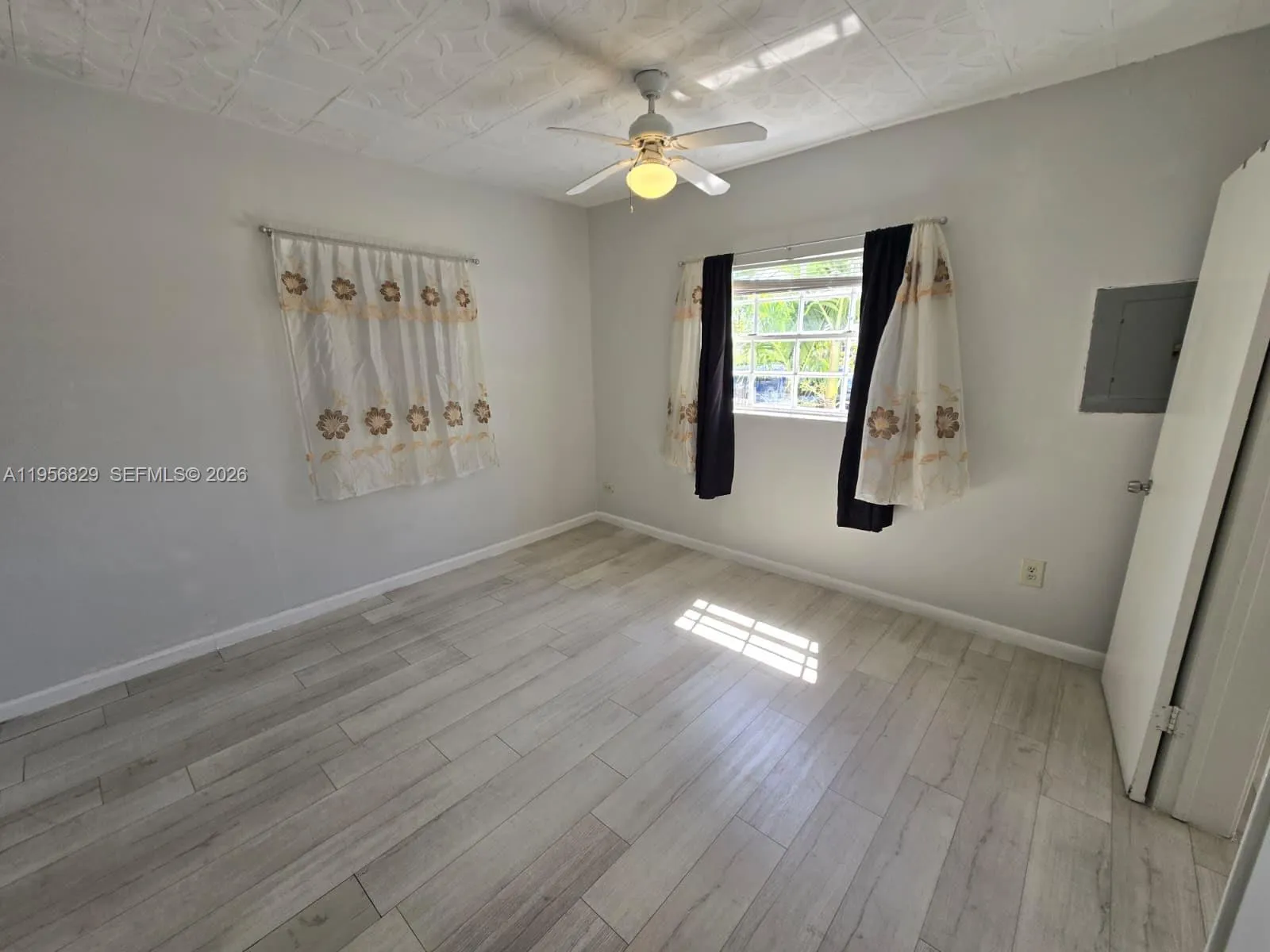 3083 Sw 17th St, Miami, Florida 33145, Miami, Florida 33145, 3 Bedrooms Bedrooms, ,3 BathroomsBathrooms,Residential Lease,For Rent,3083 Sw 17th St, Miami, Florida 33145,A11956829