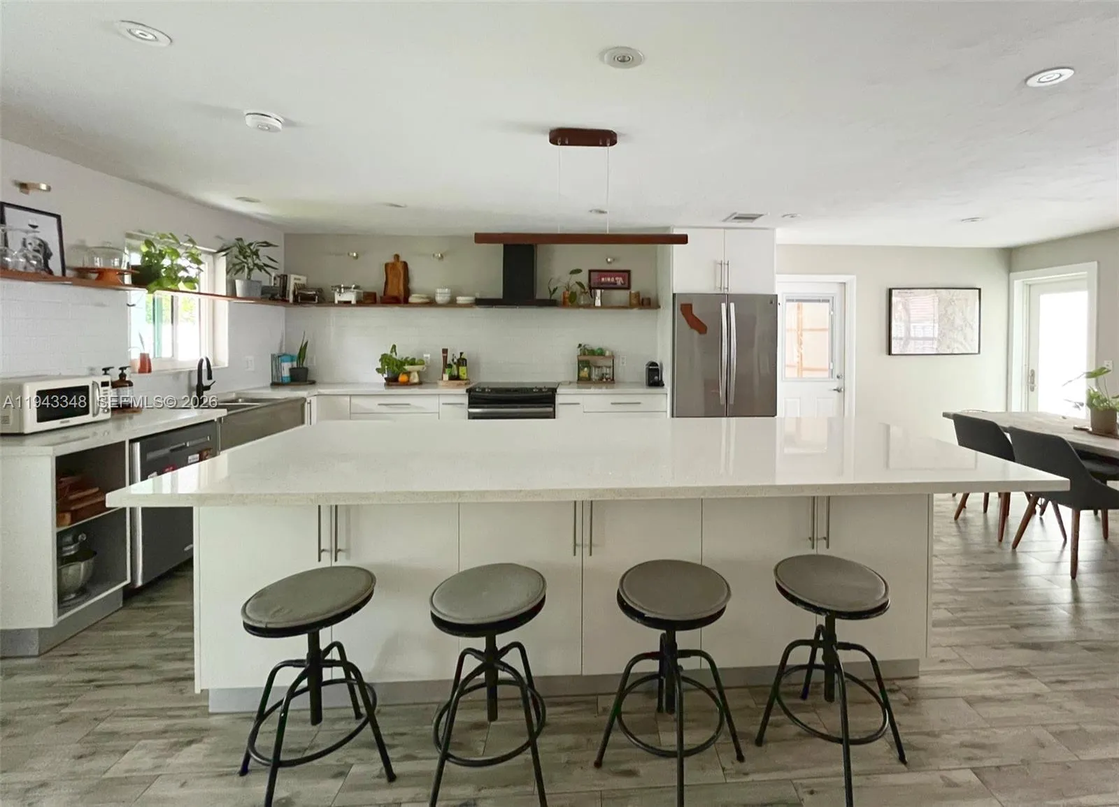 1059 Washington St, Hollywood, Florida 33019, Hollywood, Florida 33019, 2 Bedrooms Bedrooms, ,2 BathroomsBathrooms,Residential,For Sale,1059 Washington St, Hollywood, Florida 33019,A11943348