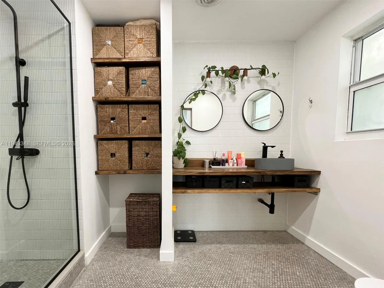 1059 Washington St, Hollywood, Florida 33019, Hollywood, Florida 33019, 2 Bedrooms Bedrooms, ,2 BathroomsBathrooms,Residential,For Sale,1059 Washington St, Hollywood, Florida 33019,A11943348