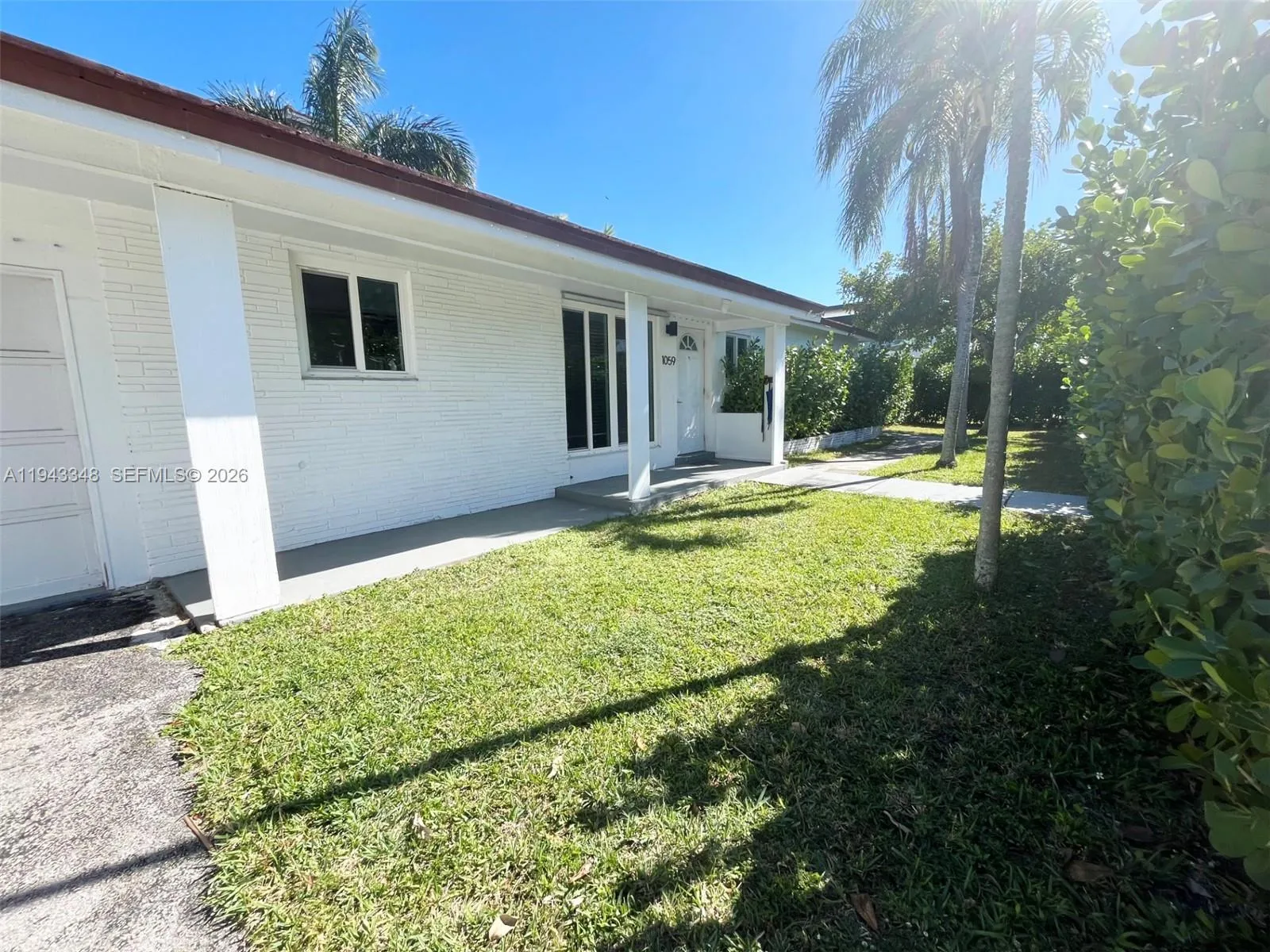 1059 Washington St, Hollywood, Florida 33019, Hollywood, Florida 33019, 2 Bedrooms Bedrooms, ,2 BathroomsBathrooms,Residential,For Sale,1059 Washington St, Hollywood, Florida 33019,A11943348