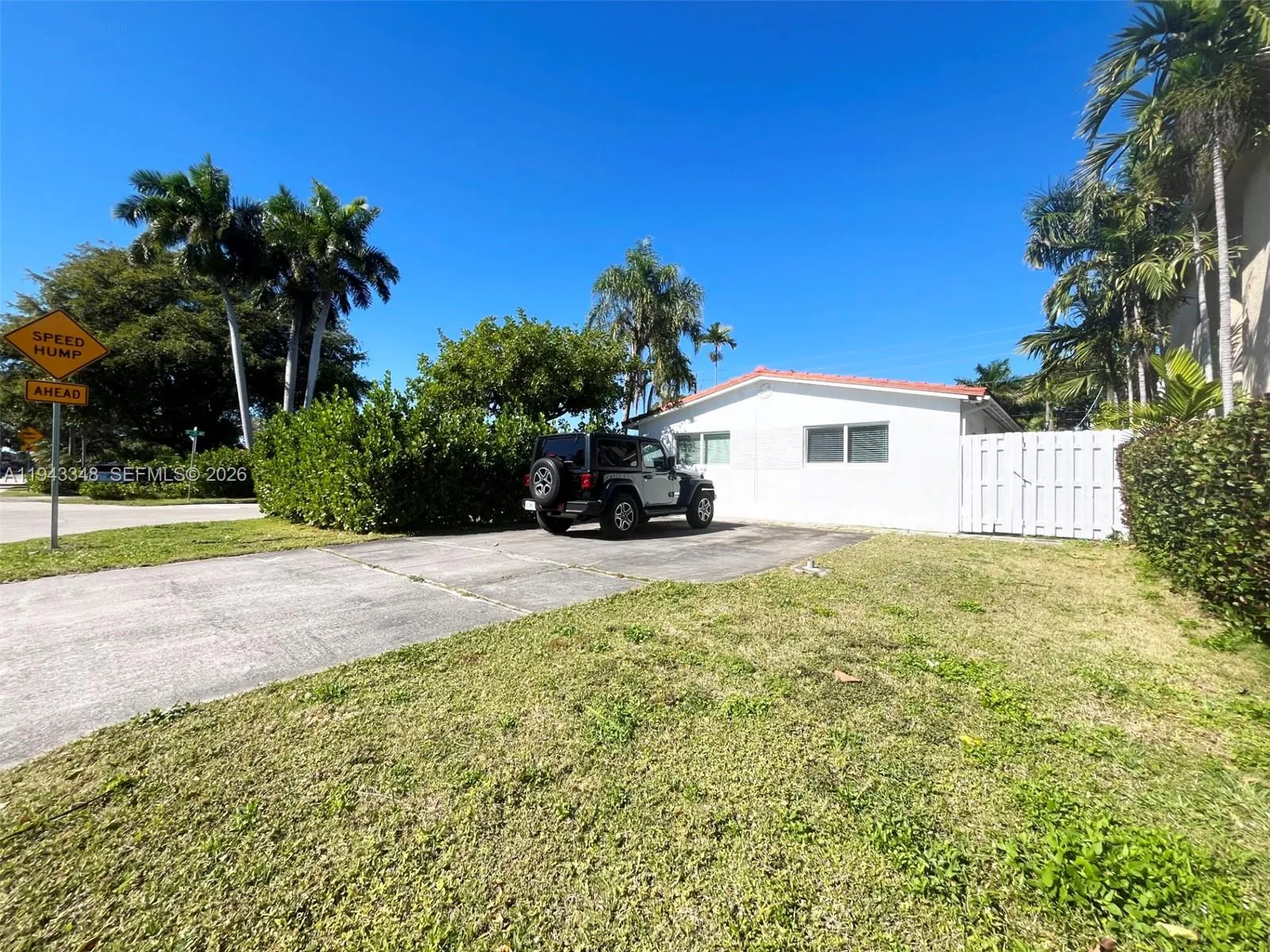 1059 Washington St, Hollywood, Florida 33019, Hollywood, Florida 33019, 2 Bedrooms Bedrooms, ,2 BathroomsBathrooms,Residential,For Sale,1059 Washington St, Hollywood, Florida 33019,A11943348