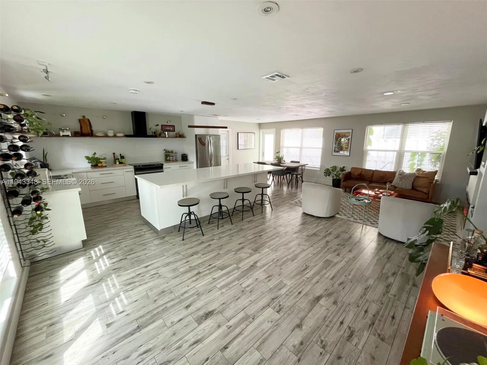 1059 Washington St, Hollywood, Florida 33019, Hollywood, Florida 33019, 2 Bedrooms Bedrooms, ,2 BathroomsBathrooms,Residential,For Sale,1059 Washington St, Hollywood, Florida 33019,A11943348