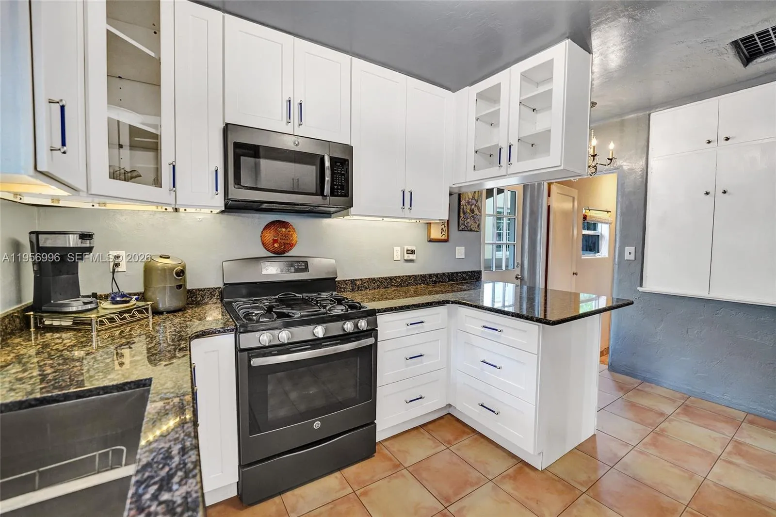 1340 Jackson St, Hollywood, Florida 33019, Hollywood, Florida 33019, 2 Bedrooms Bedrooms, ,2 BathroomsBathrooms,Residential,For Sale,1340 Jackson St, Hollywood, Florida 33019,A11956996