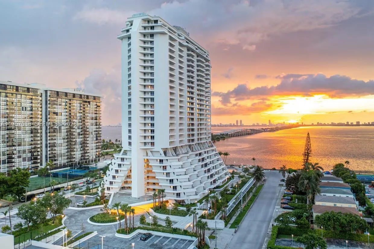 555 Ne 34th St 2410, Miami, Florida 33137, Miami, Florida 33137, 1 Bedroom Bedrooms, ,1 BathroomBathrooms,Residential Lease,For Rent,555 Ne 34th St 2410, Miami, Florida 33137,A11957038