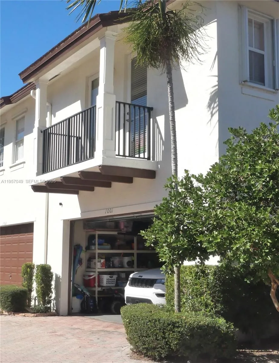 4760 Mimosa Pl 1001, Coconut Creek, Florida 33073, Coconut Creek, Florida 33073, 3 Bedrooms Bedrooms, ,2 BathroomsBathrooms,Residential,For Sale,4760 Mimosa Pl 1001, Coconut Creek, Florida 33073,A11957049