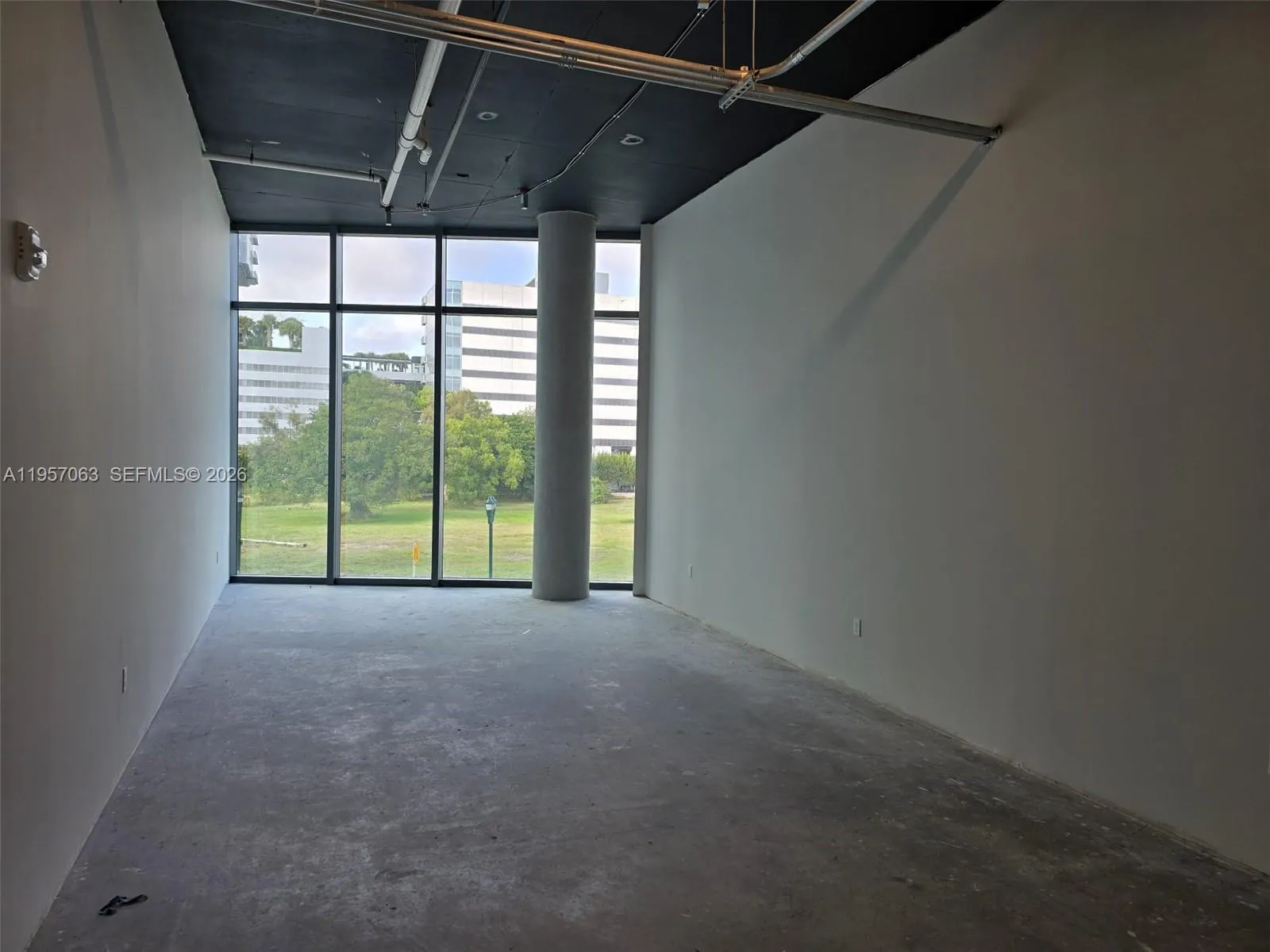 21290 Biscayne Blvd 204, Aventura, Florida 33180, Aventura, Florida 33180, ,Commercial Sale,For Sale,21290 Biscayne Blvd 204, Aventura, Florida 33180,A11957063