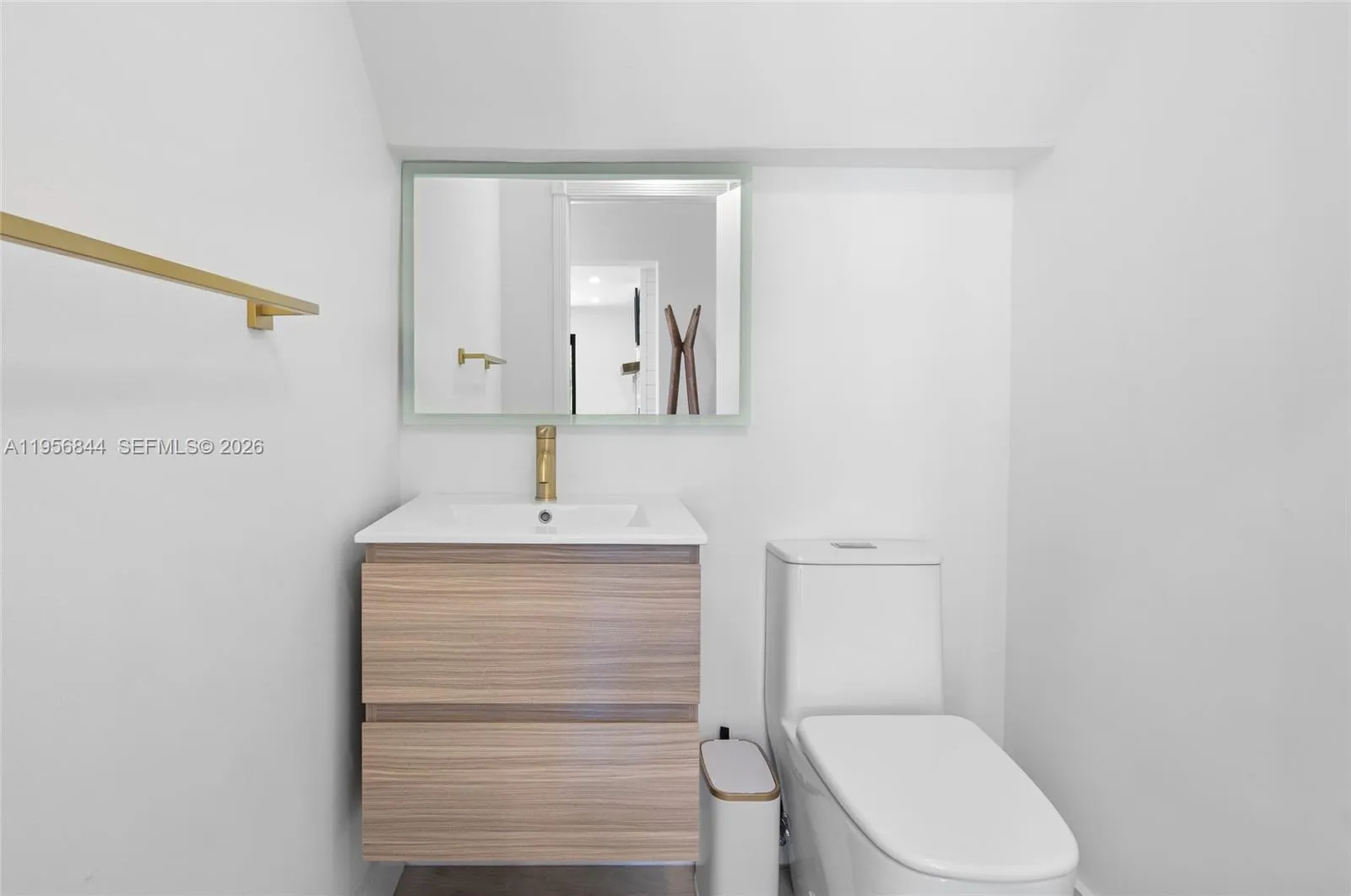 1400 Coruna Ave, Coral Gables, Florida 33156, Coral Gables, Florida 33156, 4 Bedrooms Bedrooms, ,4 BathroomsBathrooms,Residential,For Sale,1400 Coruna Ave, Coral Gables, Florida 33156,A11956844