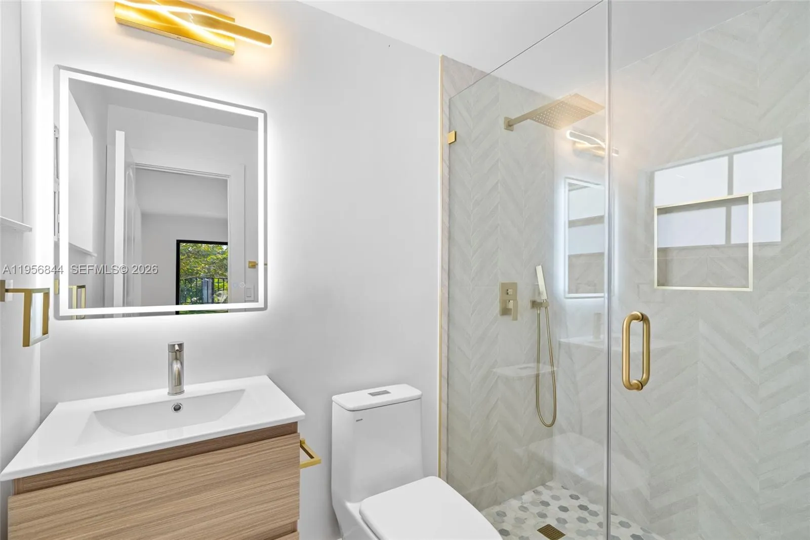 1400 Coruna Ave, Coral Gables, Florida 33156, Coral Gables, Florida 33156, 4 Bedrooms Bedrooms, ,4 BathroomsBathrooms,Residential,For Sale,1400 Coruna Ave, Coral Gables, Florida 33156,A11956844