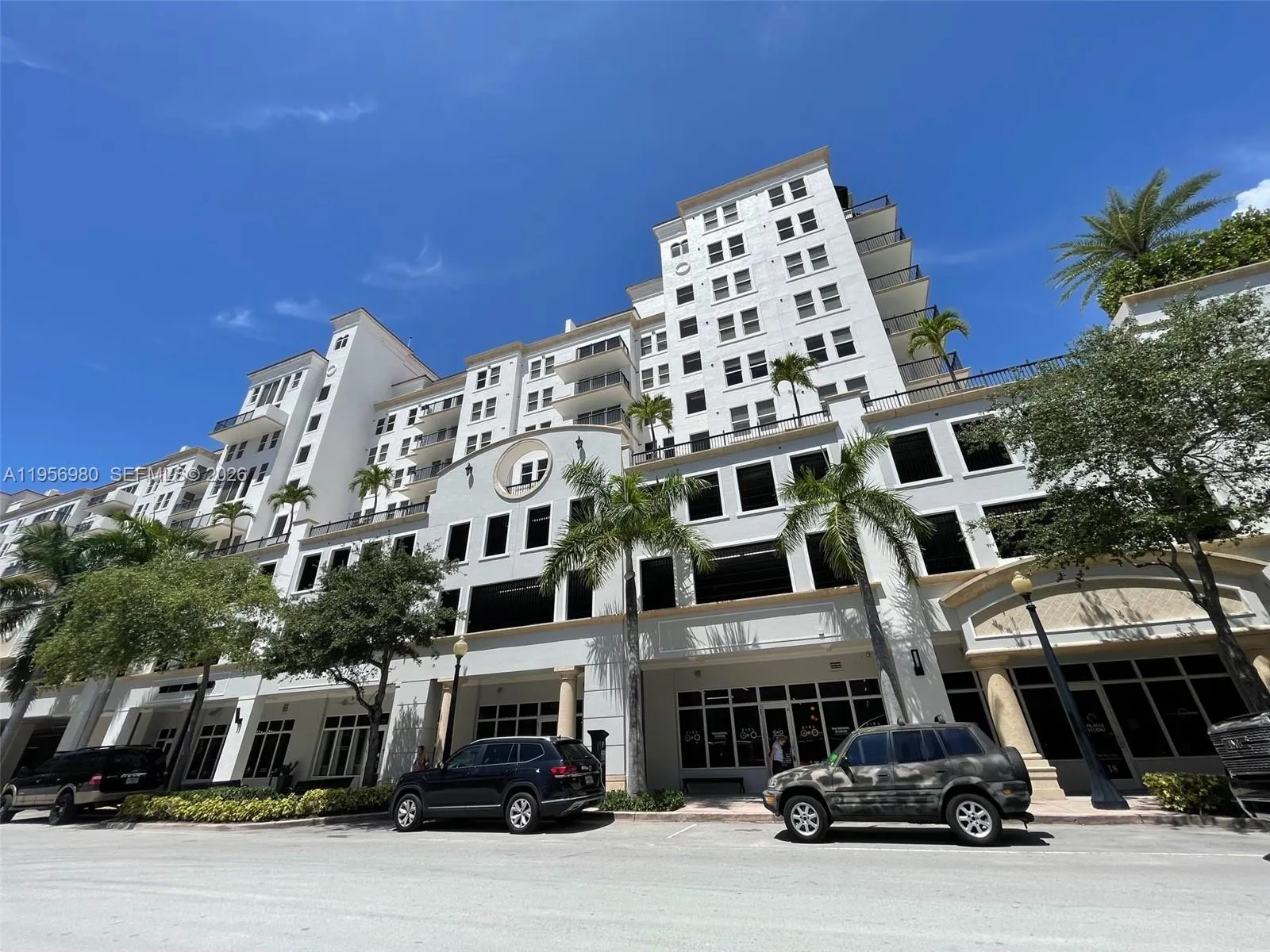 4100 Salzedo St 505, Coral Gables, Florida 33146, Coral Gables, Florida 33146, 2 Bedrooms Bedrooms, ,2 BathroomsBathrooms,Residential Lease,For Rent,4100 Salzedo St 505, Coral Gables, Florida 33146,A11956980