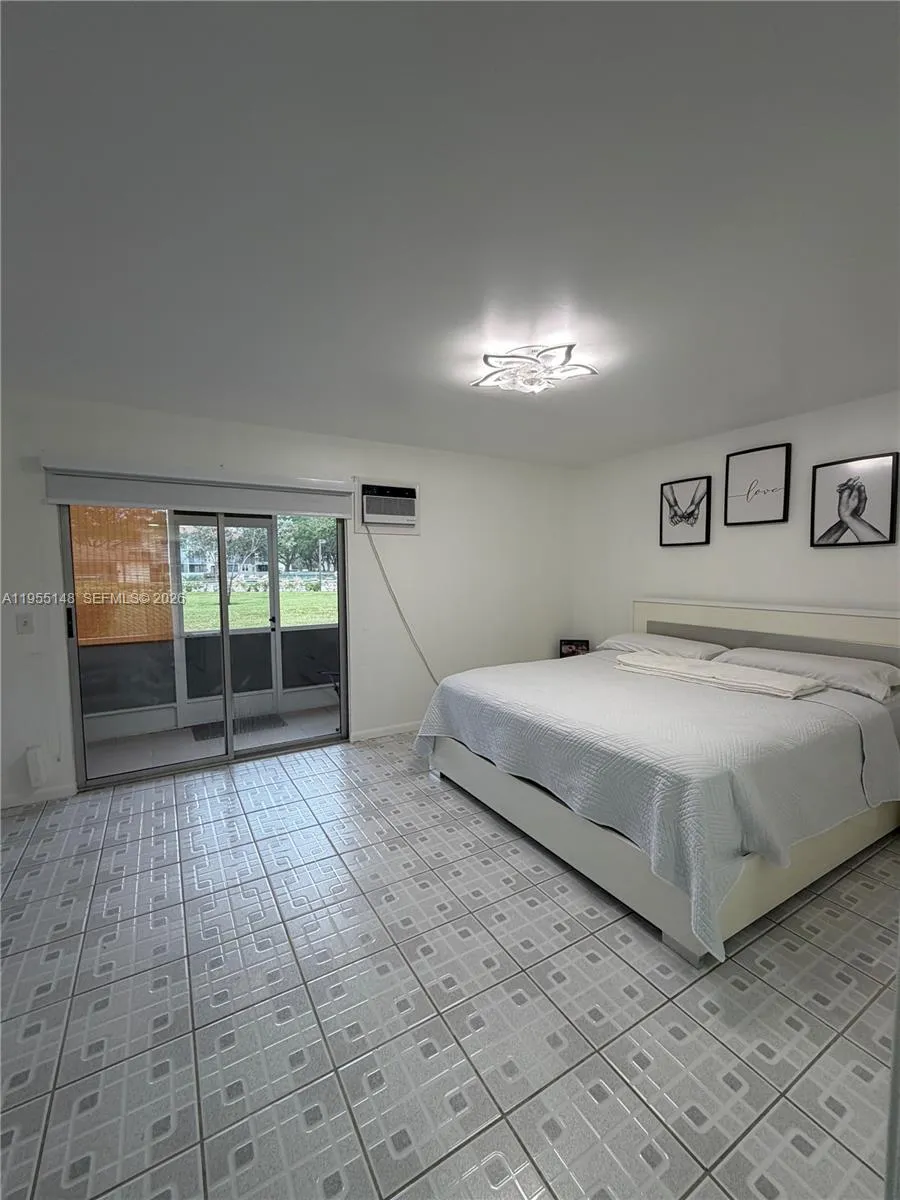 200 Sw 132nd Way 109l, Pembroke Pines, Florida 330, Pembroke Pines, Florida 33027, 1 Bedroom Bedrooms, ,1 BathroomBathrooms,Residential,For Sale,200 Sw 132nd Way 109l, Pembroke Pines, Florida 330,A11955148