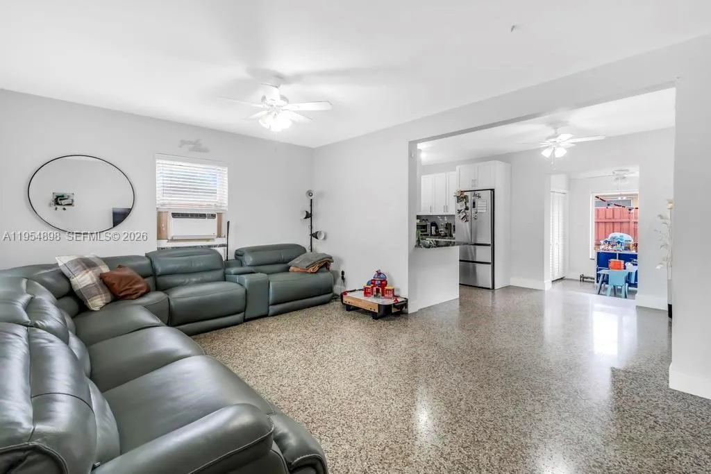 9435 Sw 39th St, Miami, Florida 33165, Miami, Florida 33165, ,Residential Income,For Sale,9435 Sw 39th St, Miami, Florida 33165,A11954898