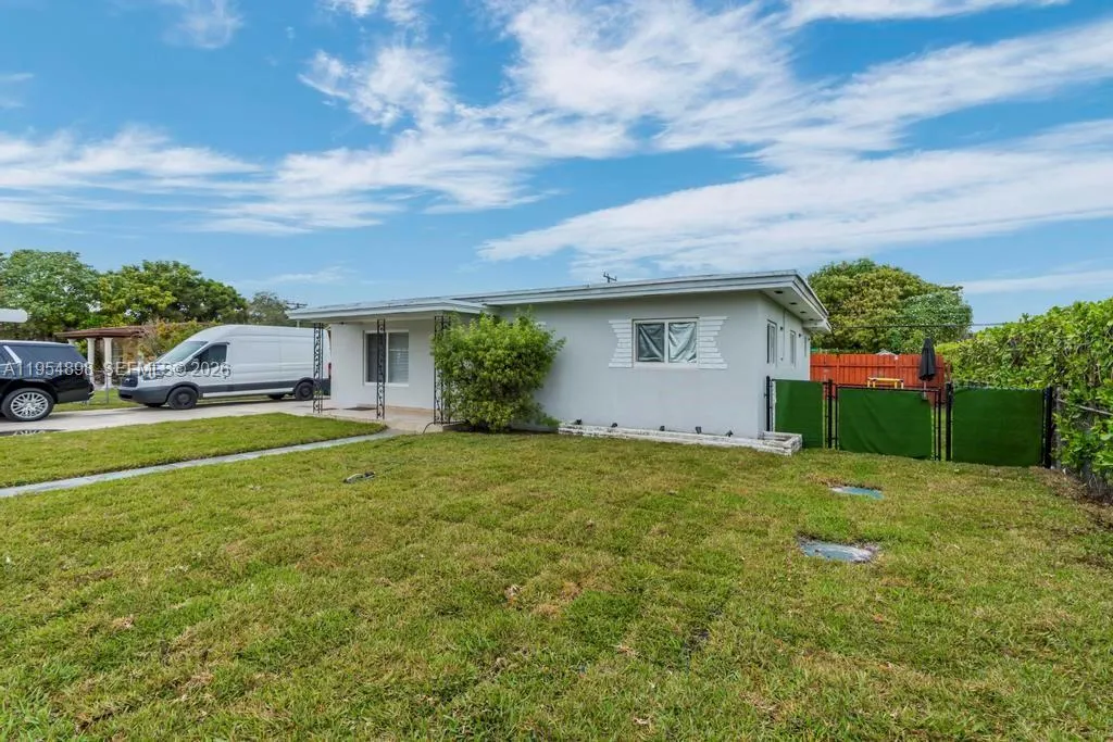 9435 Sw 39th St, Miami, Florida 33165, Miami, Florida 33165, ,Residential Income,For Sale,9435 Sw 39th St, Miami, Florida 33165,A11954898
