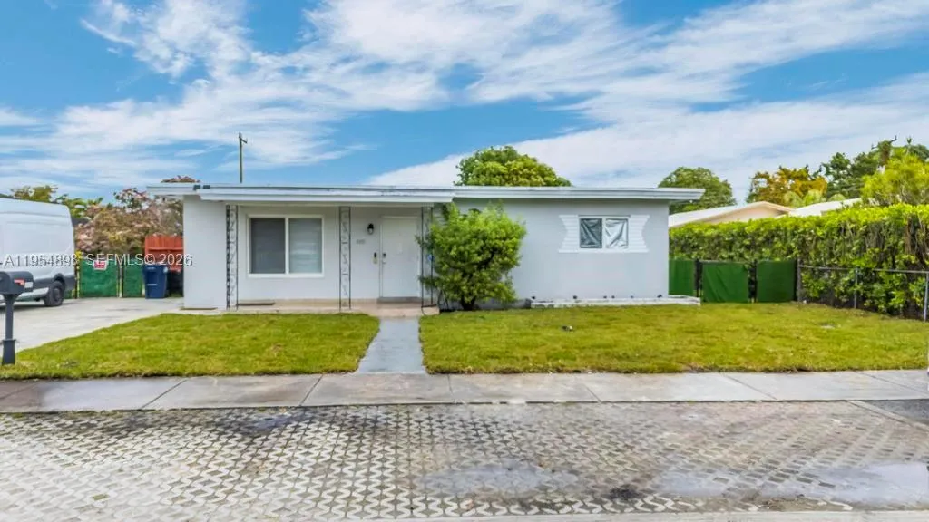 9435 Sw 39th St, Miami, Florida 33165, Miami, Florida 33165, ,Residential Income,For Sale,9435 Sw 39th St, Miami, Florida 33165,A11954898