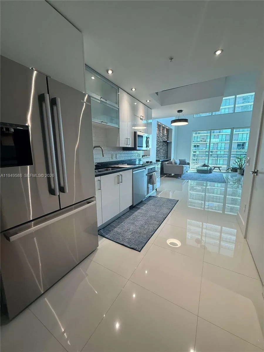 60 Sw 13th St 3808, Miami, Florida 33130, Miami, Florida 33130, 2 Bedrooms Bedrooms, ,2 BathroomsBathrooms,Residential Lease,For Rent,60 Sw 13th St 3808, Miami, Florida 33130,A11949588