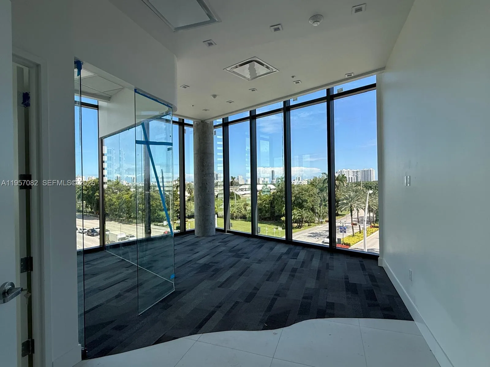 Aventura, Florida 33180, ,Commercial Lease,For Rent,A11957082